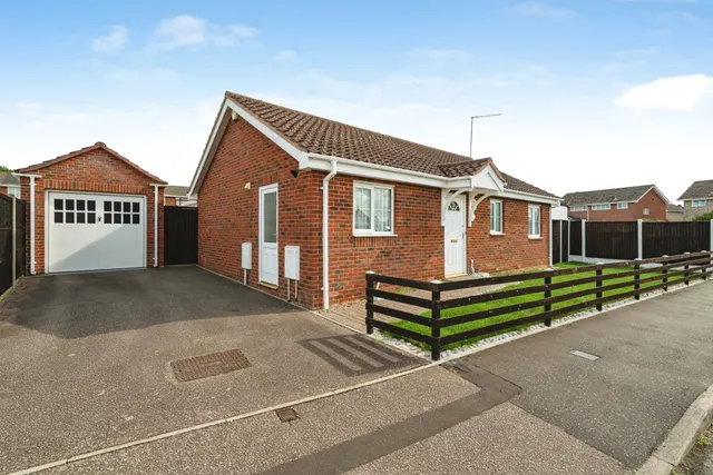 Heather Road, Belton, NR31, photo 1