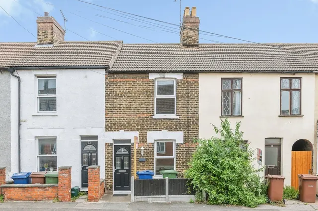 Whitehall Lane, Grays, Essex, RM17, photo 1