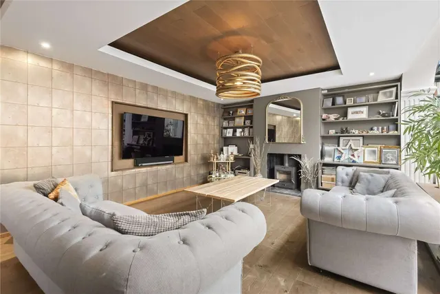 Photo 3 — Oldridge Road, London, SW12 8PQ