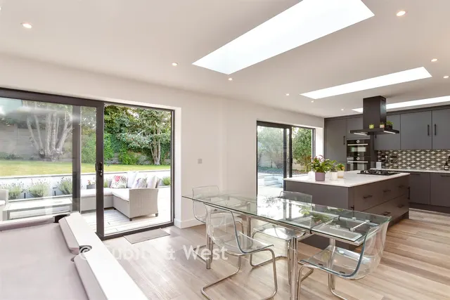 Millyard Crescent, Woodingdean, BN2, photo 3