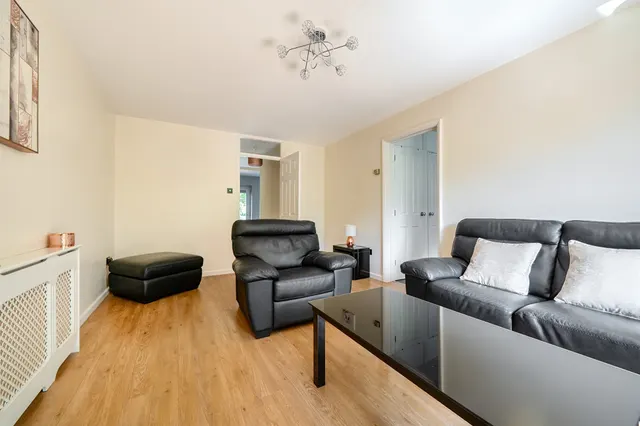 Crofton Way, Enfield, EN2, photo 3