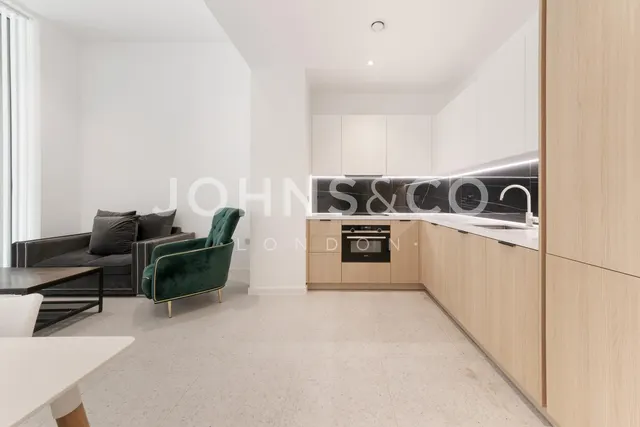 Bouchon Point, The Silk District, E1, photo 2