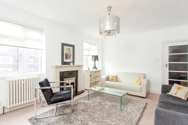 Photo 3 — Pembroke Road London W8