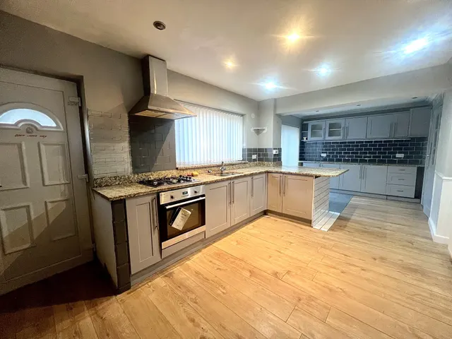 Photo 3 — Burnley Street, Failsworth, M35