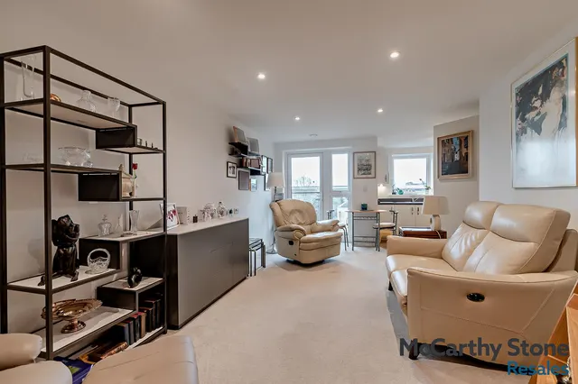 Studio Way, Borehamwood, WD6, photo 1