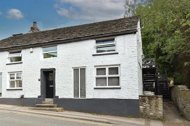 Palmerston Street, Bollington, photo 1