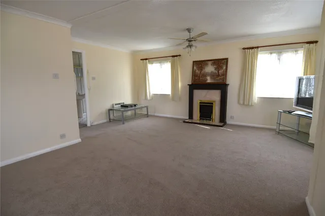 Photo 3 — Doverdale Park Homes, Hampton Lovett, Droitwich, Worcestershire, WR9 0NU