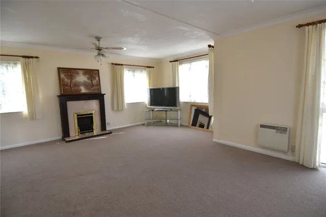 Photo 2 — Doverdale Park Homes, Hampton Lovett, Droitwich, Worcestershire, WR9 0NU
