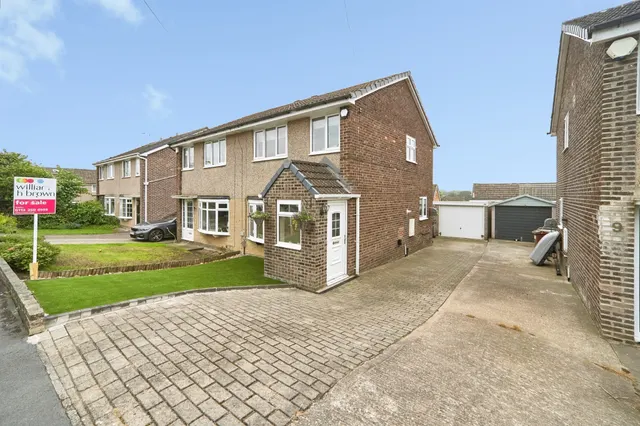 Highlea Close, Yeadon, Leeds, photo 1
