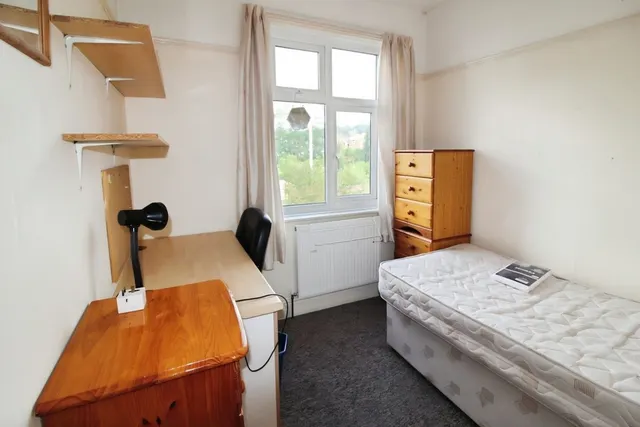 Old Tiverton Road, Exeter, EX4, photo 2