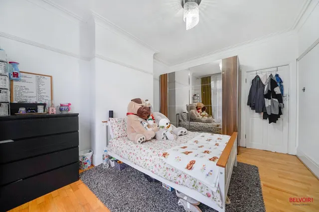 Photo 2 — Sevington Road, Hendon, London, NW4