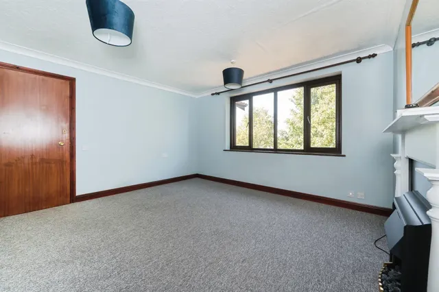 Whitworth Road, Southampton, SO18, photo 3