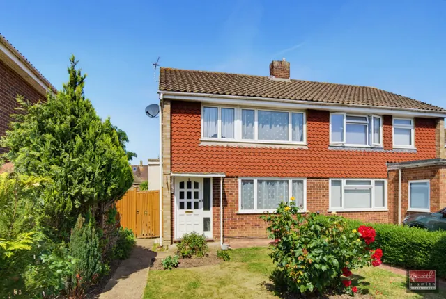 Bancroft Close, Ashford, photo 1