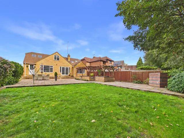 Philip Drive, Flackwell Heath, HP10, photo 1