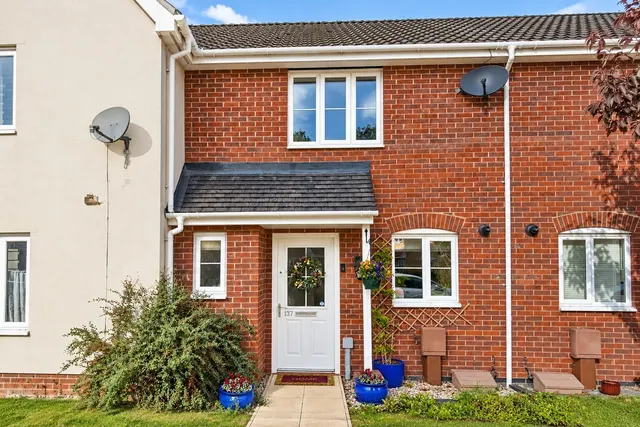 Grantham Avenue, Great Cornard, CO10, photo 1