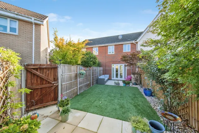 Grantham Avenue, Great Cornard, CO10, photo 3