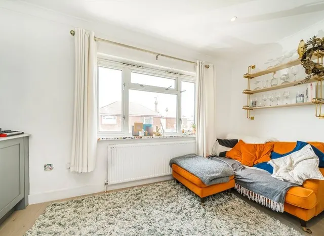 Murray Road, Ham, TW10, photo 2