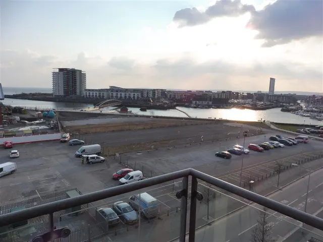 South Quay SWANSEA, SA1, photo 2