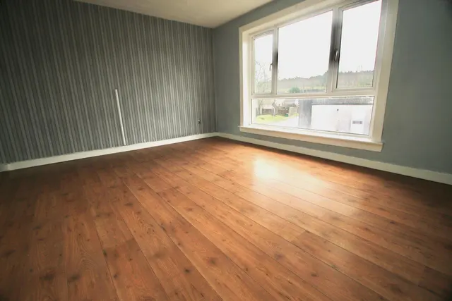 Photo 2 — Medlar Road, Cumbernauld, G67 3AQ