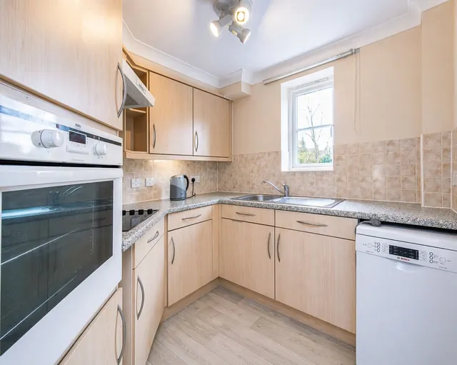 Southdown Road, Harpenden, AL5, photo 3