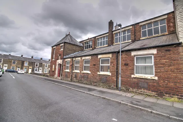 Orchard Street, Blackburn, BB6, photo 2