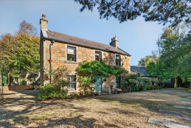 Lawthorn Bank, 8 Old Perceton, Irvine, KA11 2AE, photo 1