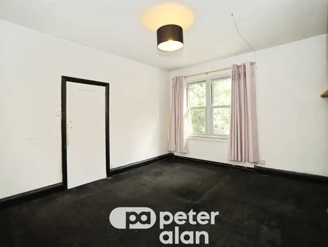 Llanthewy Road, Newport, NP20, photo 2