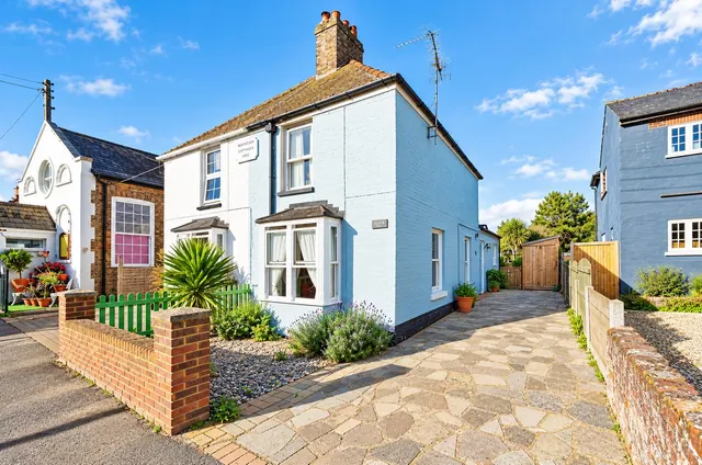 2 bedroom house, Monkton Street, Monkton, CT12