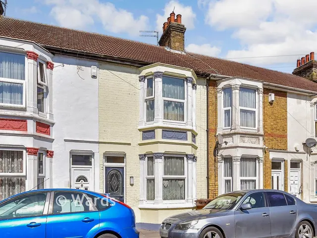 Wellesley Road, Sheerness, ME12, photo 1