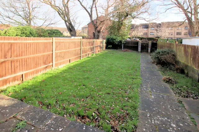 Photo 2 — Beckford Road, Croydon, Croydon, CR0 6HZ