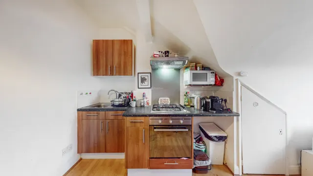 Fordwych Road, NW2, photo 2