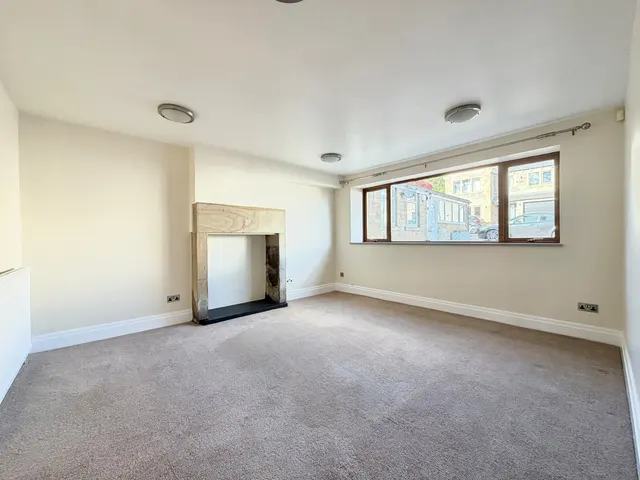 Penistone Road, Shelley, HD8, photo 3