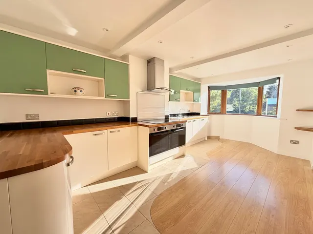 Penistone Road, Shelley, HD8, photo 2