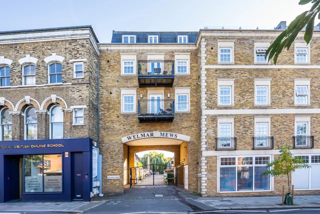 Photo 2 — Welmar Mews, London, SW4