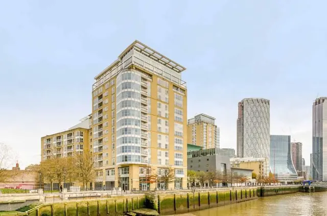 Photo 3 — 55 Eaton House, 38 Westferry Circus, London