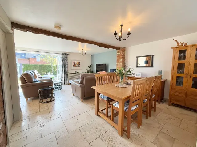 Cublington Road, Aston Abbotts, HP22, photo 3