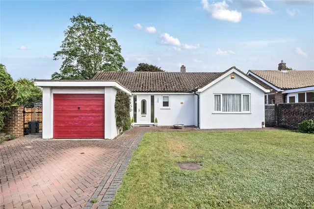 Phoenix Drive, Keston, BR2, photo 1