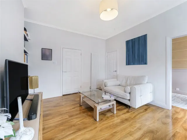 Photo 3 — Chirnside Road, Hillington, Glasgow, G52