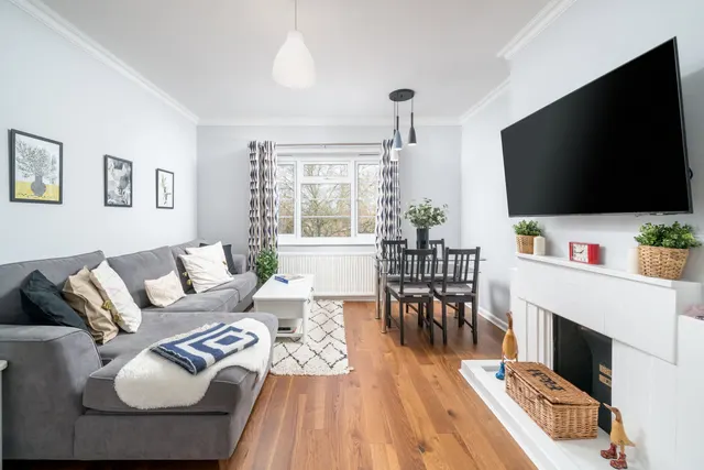 Linksview, East Finchley, N2, photo 1