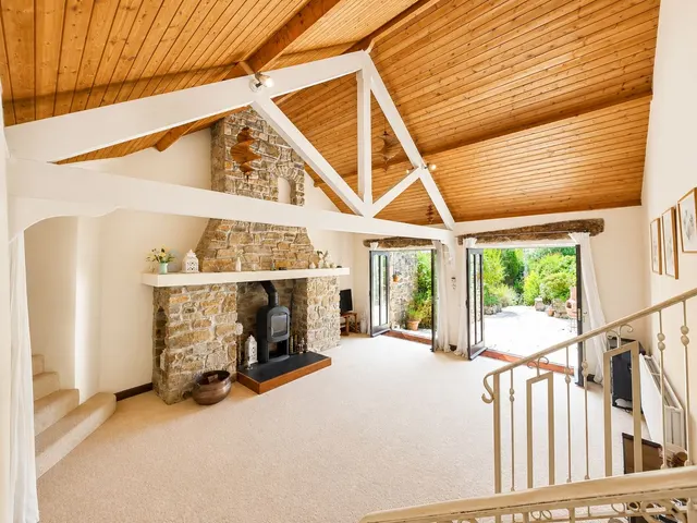 Photo 3 — Kersey Road, Flushing, Falmouth, Cornwall, TR11 5TR