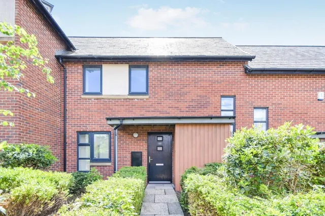 Honeysuckle Road, Sheffield, photo 1