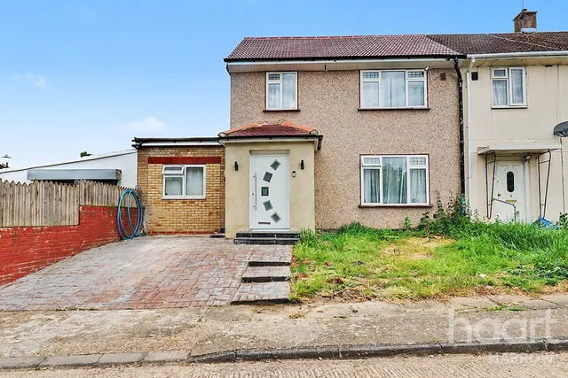 Emerson Gardens, Harrow, HA3, photo 1