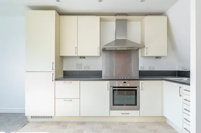 Photo 3 — Culverden Park Road, Tunbridge Wells, Kent, TN4 9TL