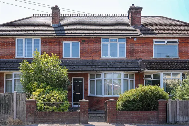 Botley Road, North Baddesley, SO52, photo 1
