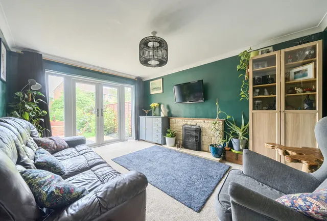 Photo 2 — Oakbrook Drive, Gloucestershire, The Reddings, GL51 6SB