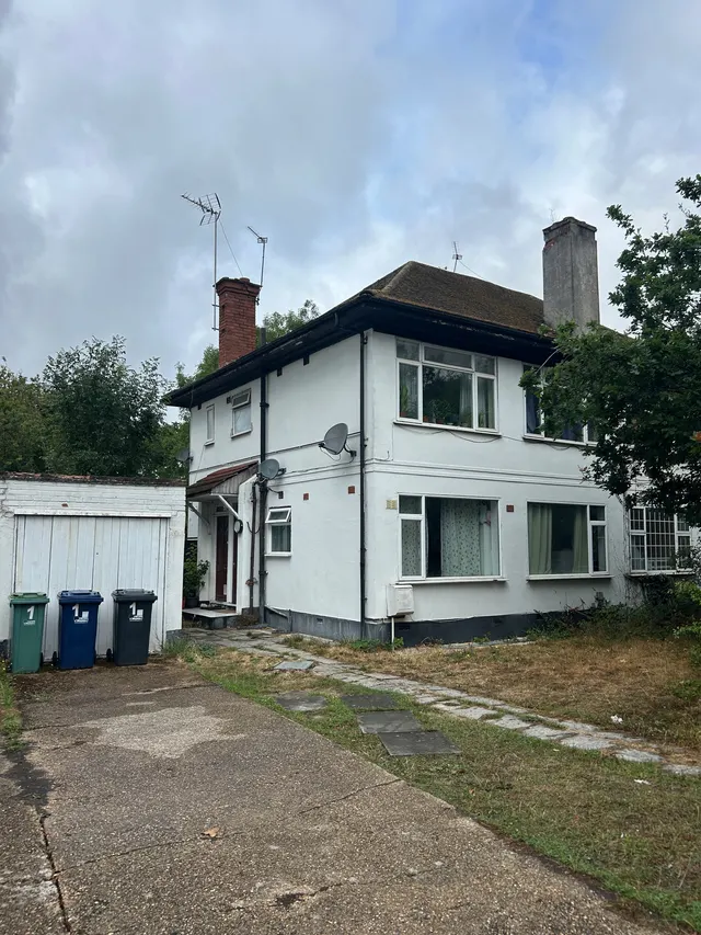 Ferrymead Gardens, Greenford, UB6, photo 1