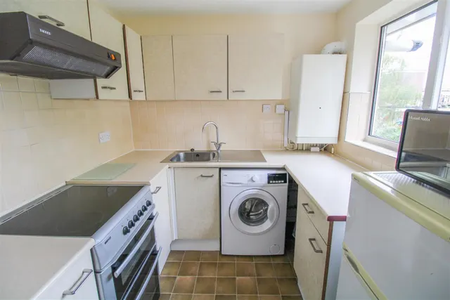 Regency Court, Harlow, CM18, photo 2