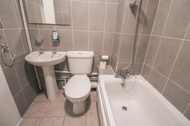 Regency Court, Harlow, CM18, photo 3