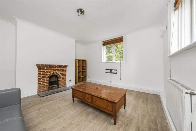 Photo 3 — 6 Priory Way, Datchet, Berkshire, SL3 9JQ