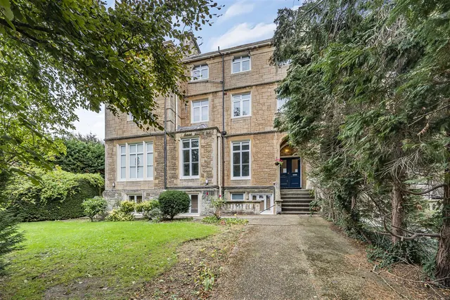 6 Priory Way, Datchet, Berkshire, SL3 9JQ, photo 1
